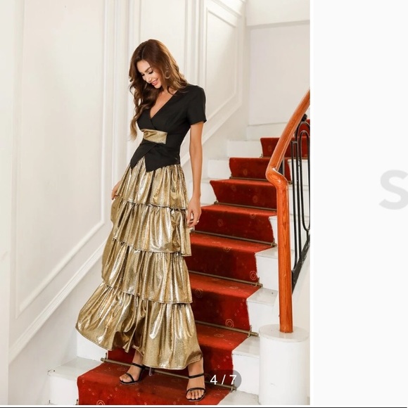 New Never Worn Tiered Layer Metallic Skirt and Black and Gold Contrast Panel Top - Picture 7 of 7